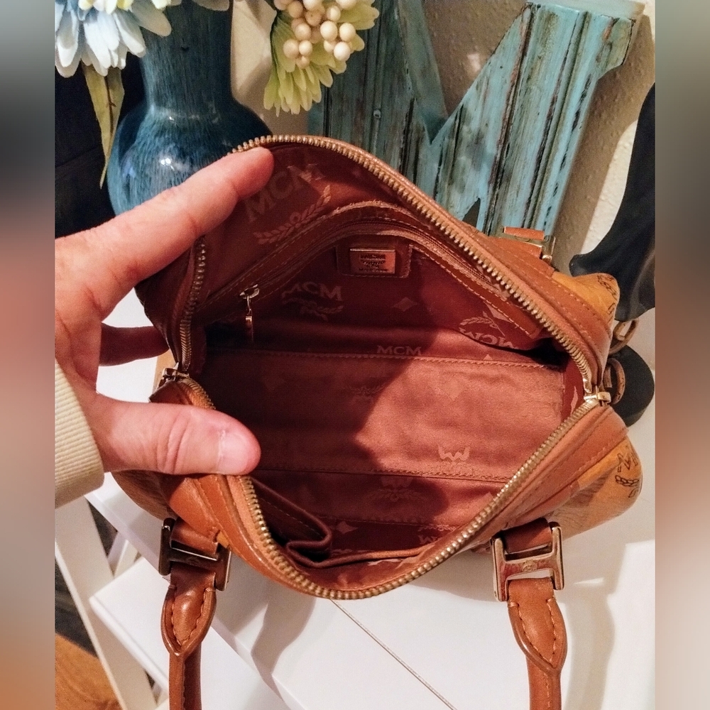 MCM Mini Boston Bag EUC - Picture 9 of 9